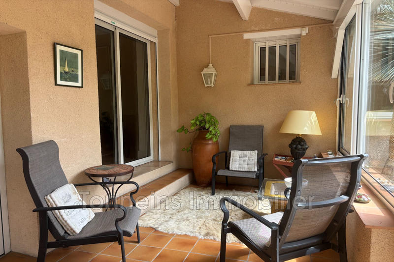 Maison - 240 m² - 7 pièces