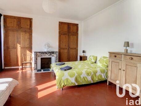 Maison - 430 m² - 7 pièces