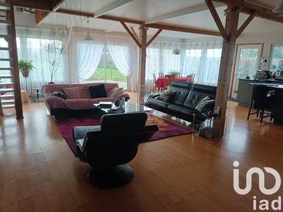 Maison - 235 m² - 4 pièces