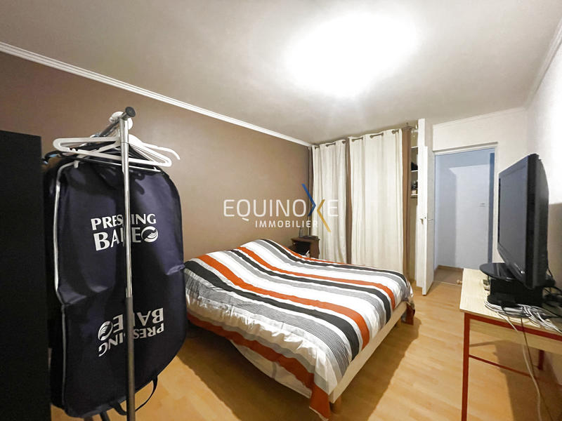 Villa - 188 m² - 9 pièces