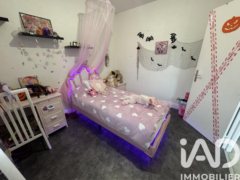 Maison - 210 m² - 9 pièces