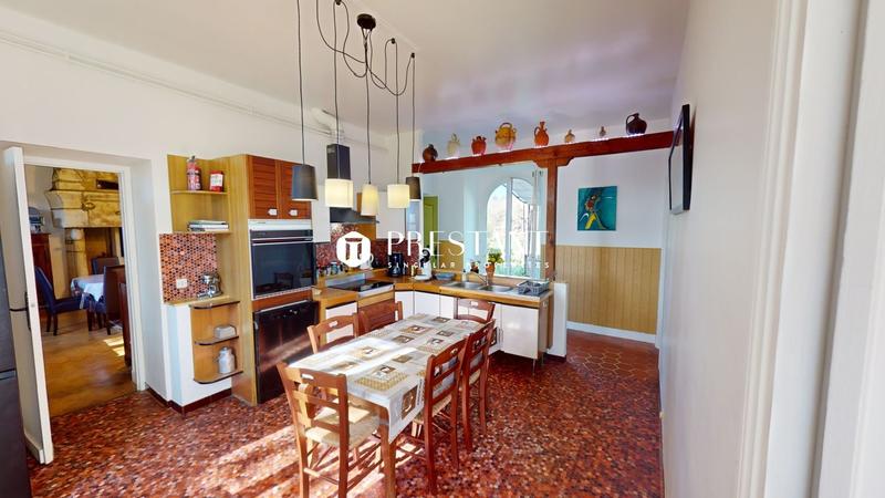 Manoir - 305 m² - 10 pièces