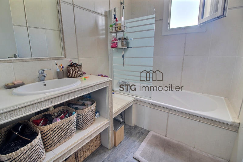 Appartement - 76 m² - 3 pièces