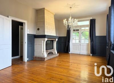 Maison - 202 m² - 6 pièces