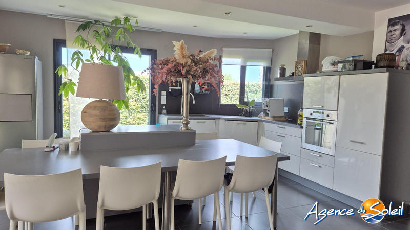 Villa - 140 m² - 5 pièces