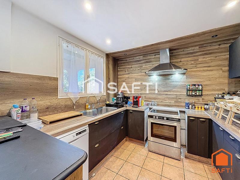 Villa - 160 m² - 8 pièces