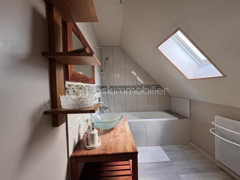 Maison traditionnelle - 124 m² - 5 pièces