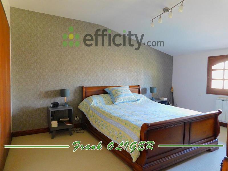 Maison - 300 m² - 11 pièces