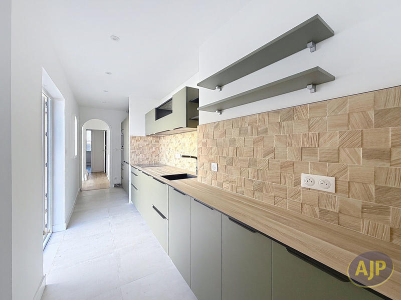 Appartement - 86 m² - 3 pièces