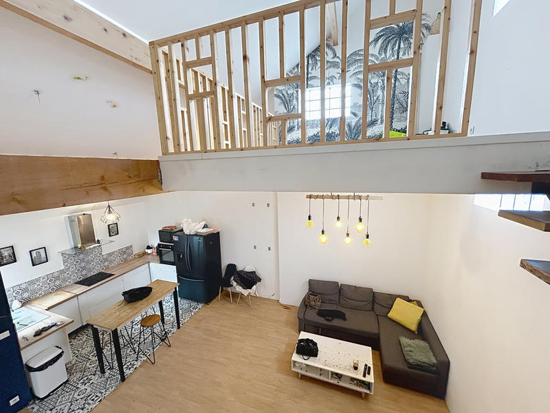 Maison - 140 m² - 5 pièces