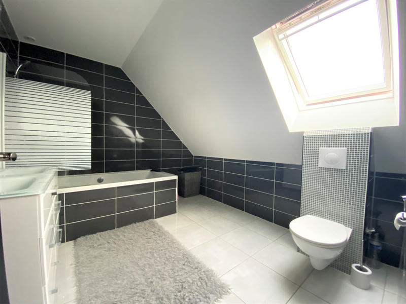 Maison - 109 m² - 5 pièces