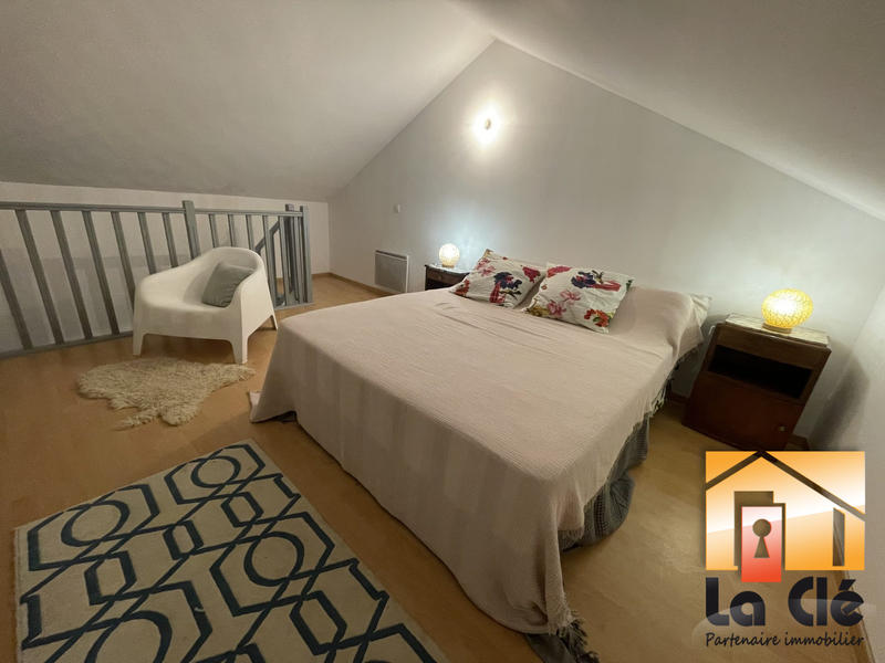 Loft - 145 m² - 4 pièces