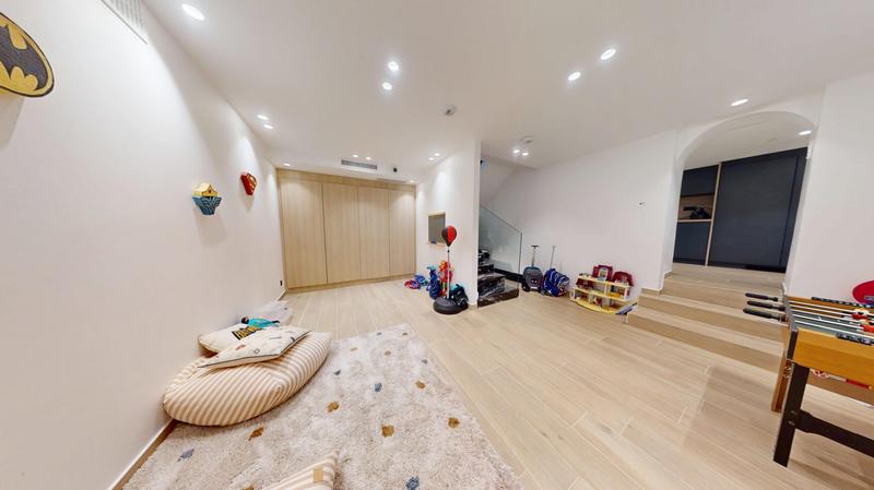 Villa - 200 m² - 7 pièces