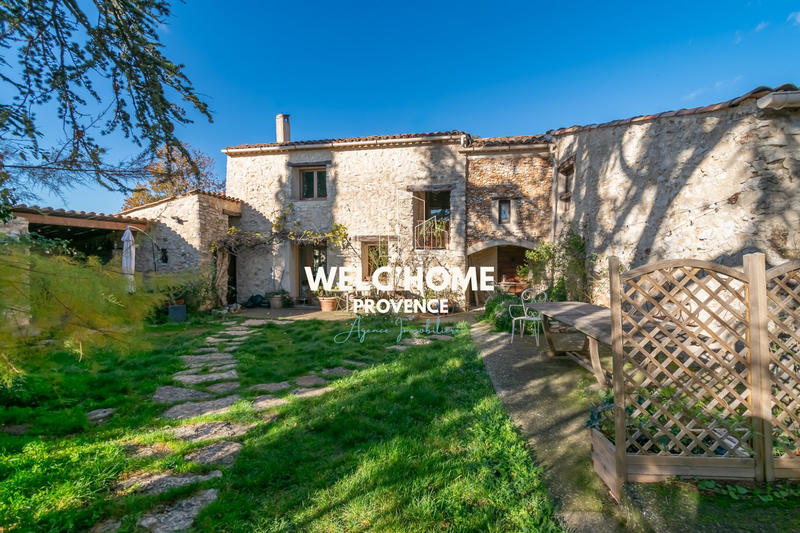 Mas - 465 m² - 20 pièces