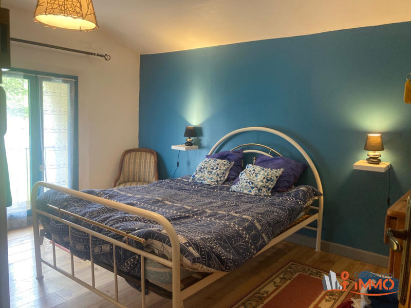 Maison - 299 m² - 12 pièces