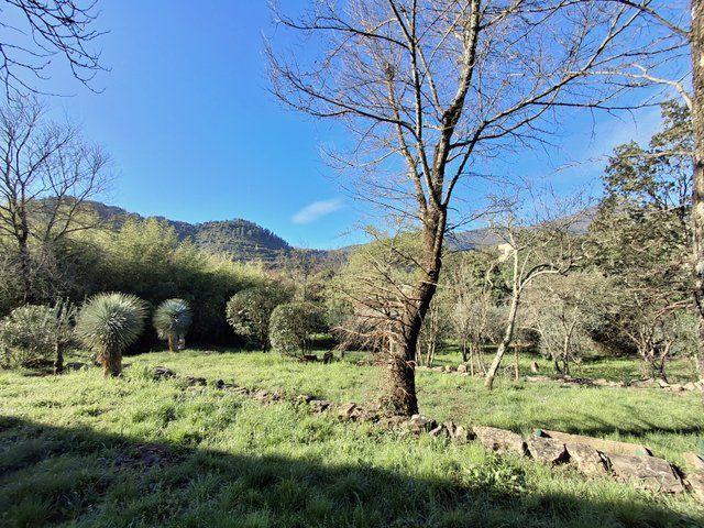 Maison - 198 m² - 8 pièces