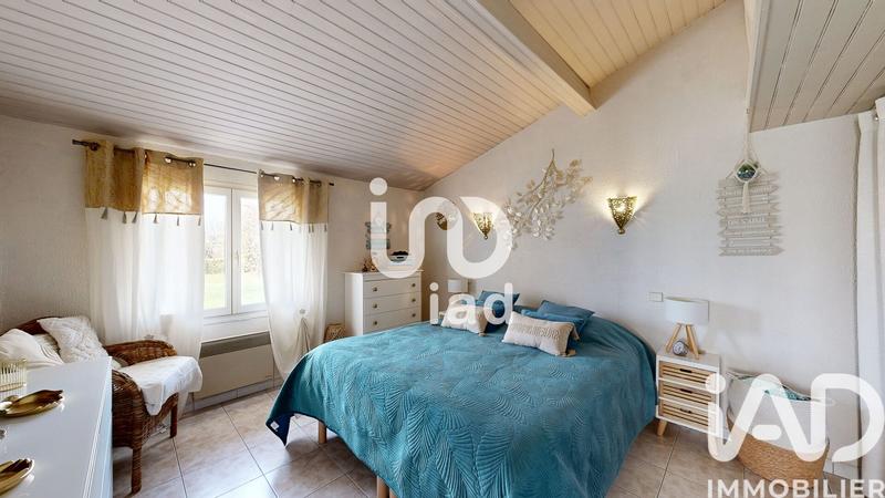 Maison - 220 m² - 7 pièces