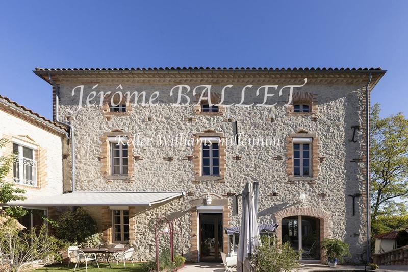 Maison de maîtres - 450 m² - 12 pièces