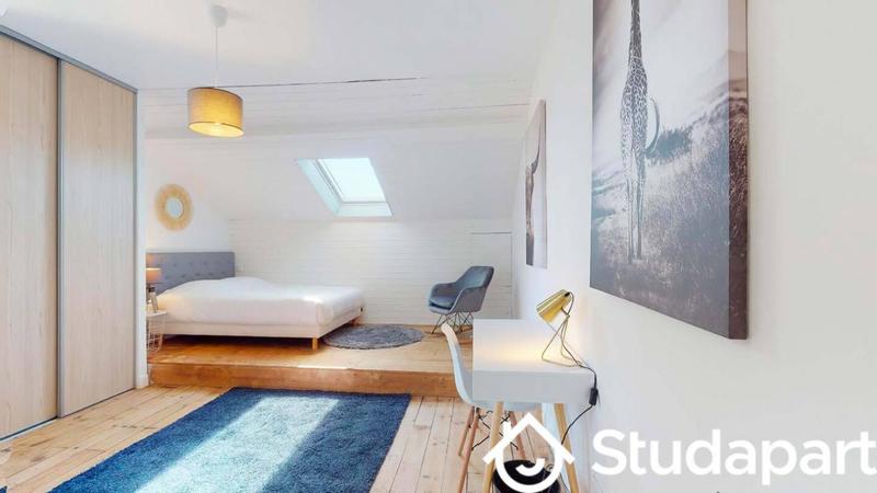 Chambre - 11 m² - 1 pièce