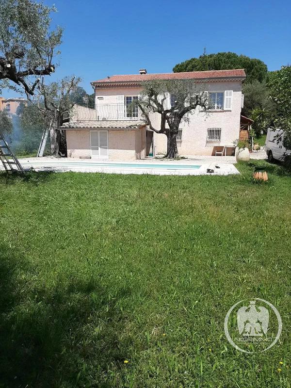 Maison - 129 m² - 6 pièces