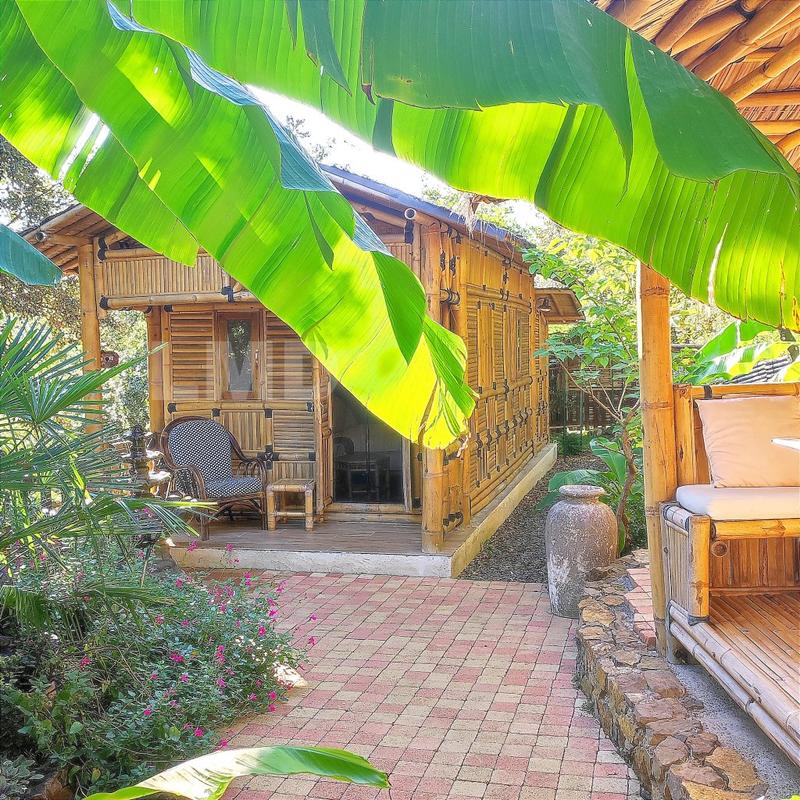 Maison - 430 m² - 18 pièces