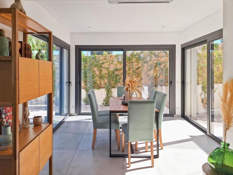 Villa - 104 m² - 4 pièces