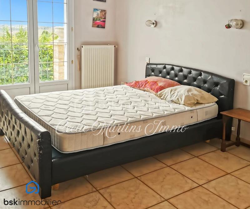 Villa - 140 m² - 5 pièces