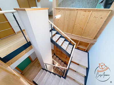 Appartement - 260 m² - 6 pièces