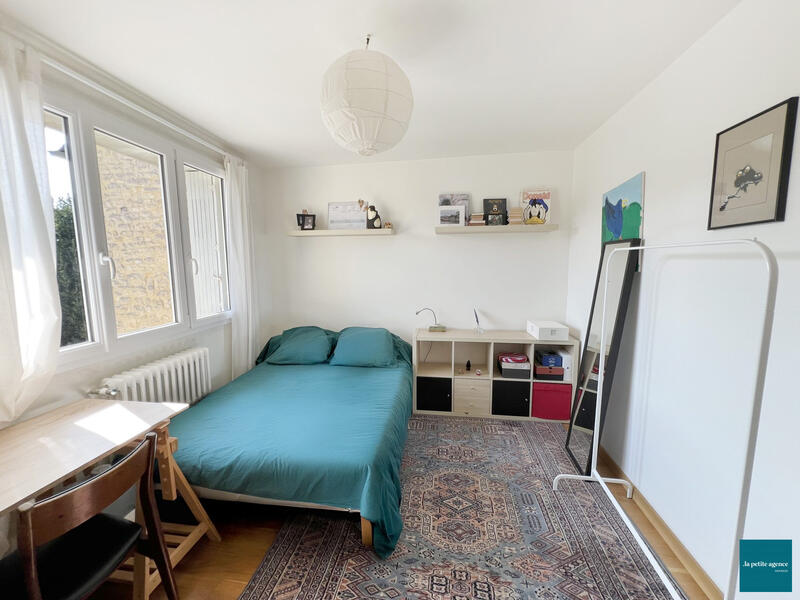 Maison - 222 m² - 10 pièces