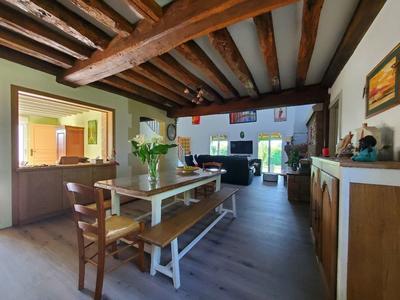 Maison - 206 m² - 8 pièces