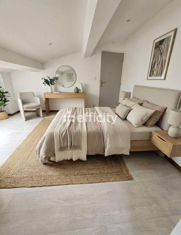 Villa - 200 m² - 8 pièces