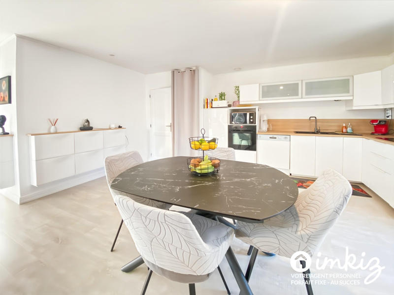 Maison - 92 m² - 4 pièces