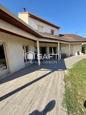 Maison - 145 m² - 5 pièces