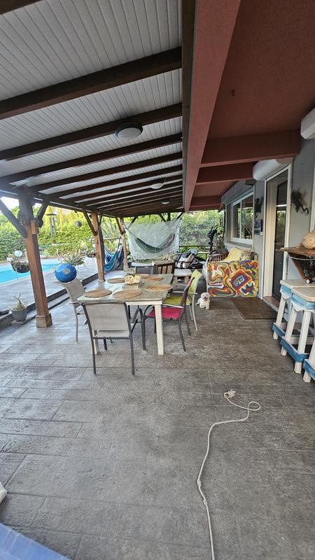 Maison - 180 m² - 5 pièces