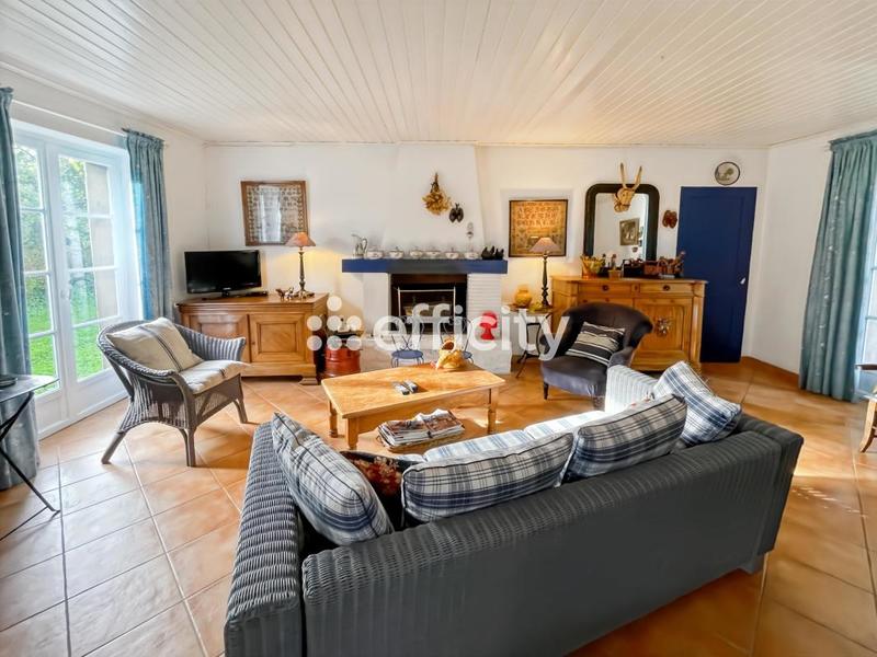 Maison - 151 m² - 7 pièces