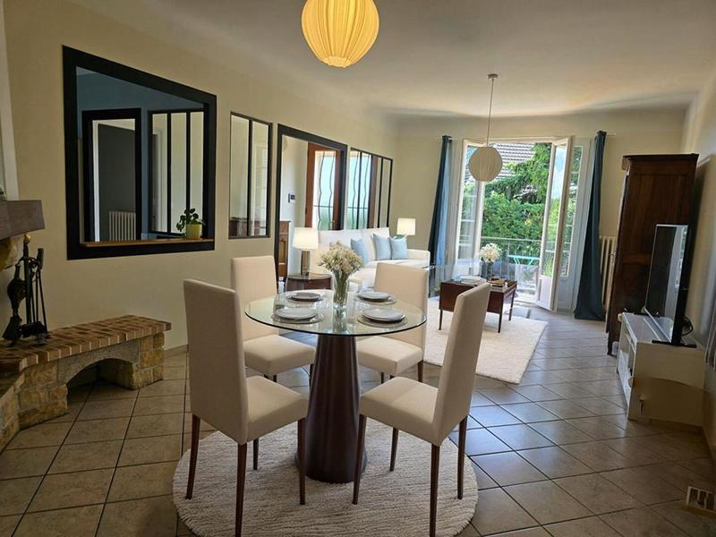 Villa - 200 m² - 8 pièces