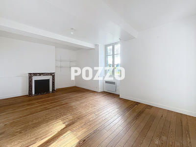 Maison - 195 m² - 4 pièces