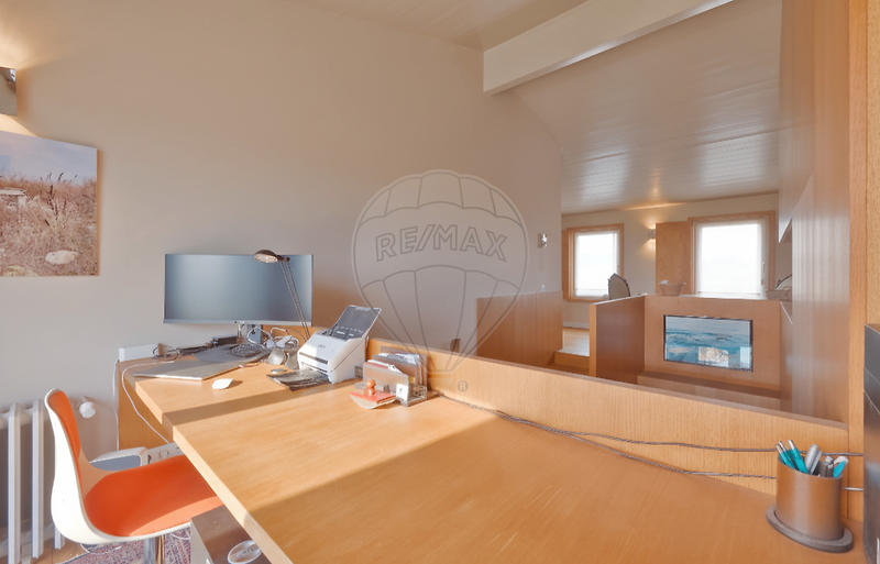 Propriété - 330 m² - 7 pièces