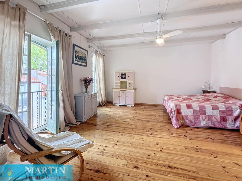 Maison - 246 m² - 8 pièces