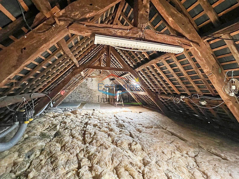 Maison ancienne - 153 m² - 7 pièces