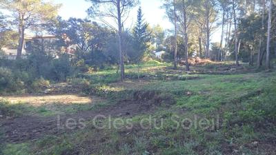 Terrain constructible - 1 100 m²