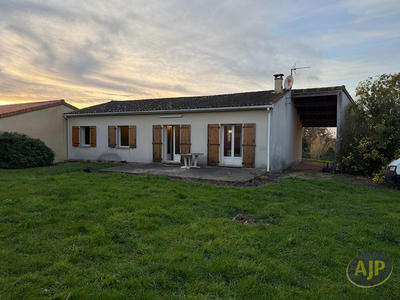 Maison - 95 m² - 4 pièces