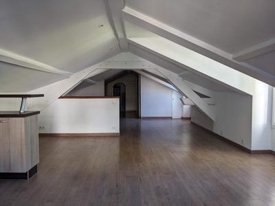 Appartement - 81 m² - 4 pièces