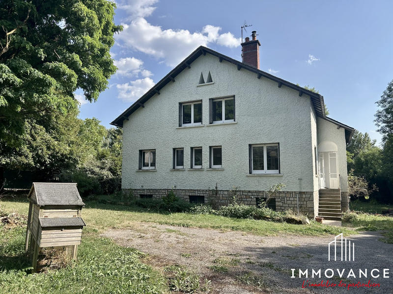 Maison - 195 m² - 7 pièces