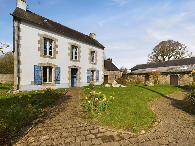 Maison - 178 m² - 8 pièces