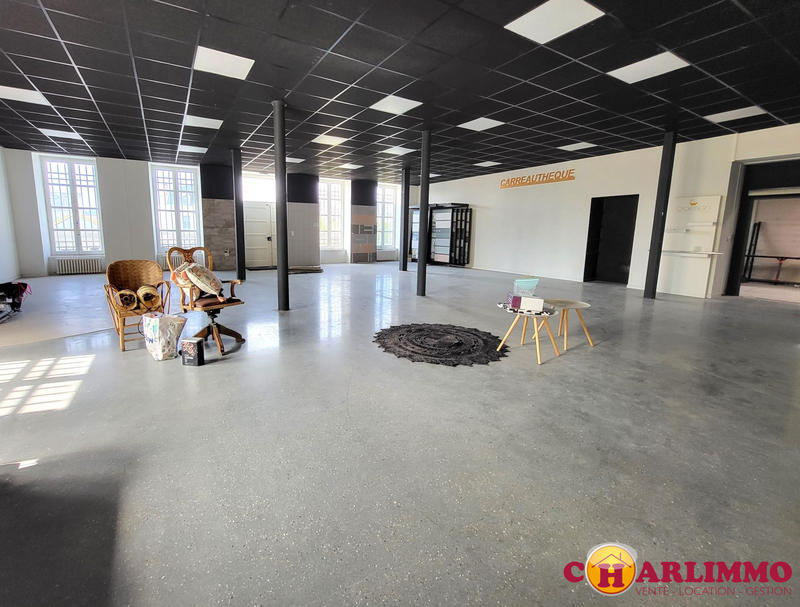 Local d'activités - 297 m² - 3 pièces