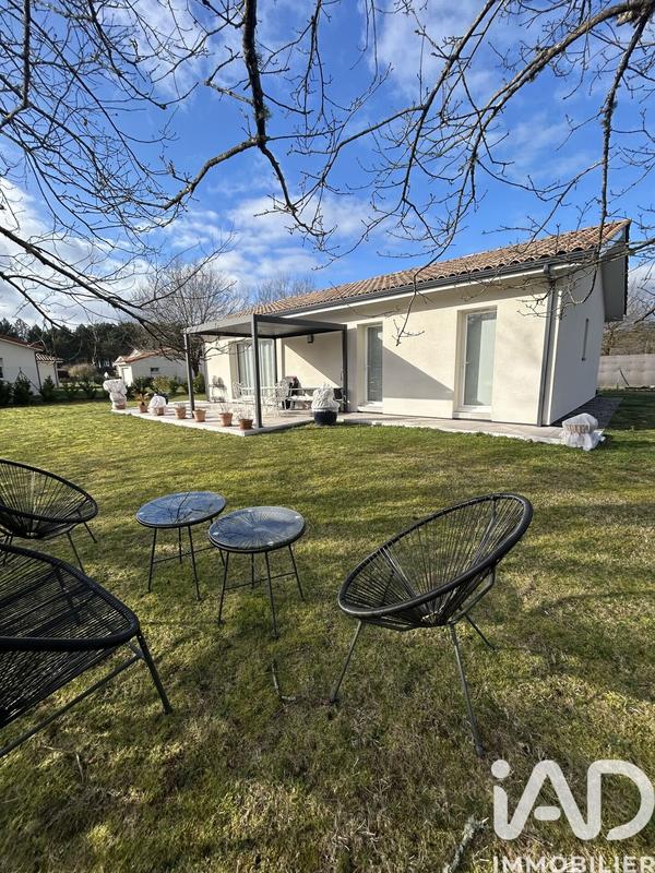 Maison - 90 m² - 4 pièces