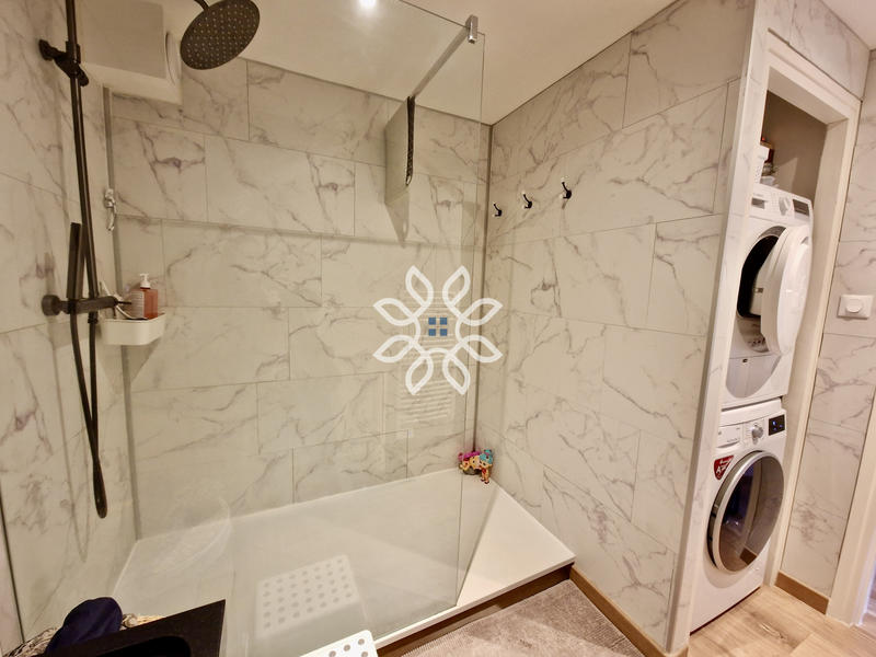 Appartement - 76 m² - 3 pièces