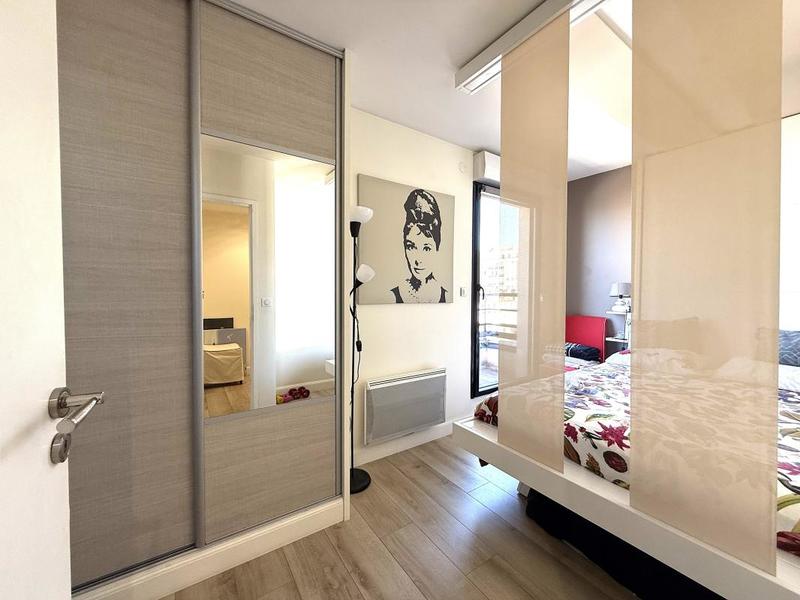 Appartement - 100 m² - 4 pièces