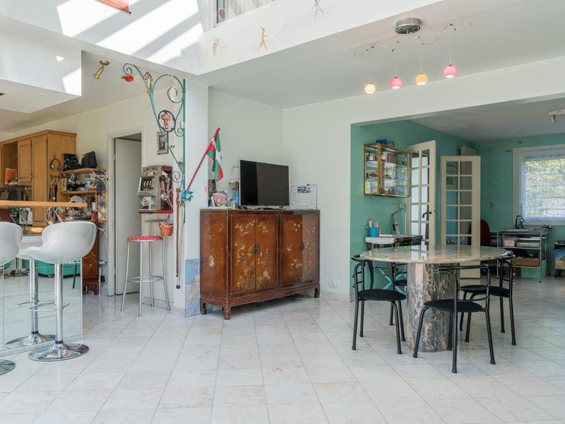 Maison - 209 m² - 6 pièces